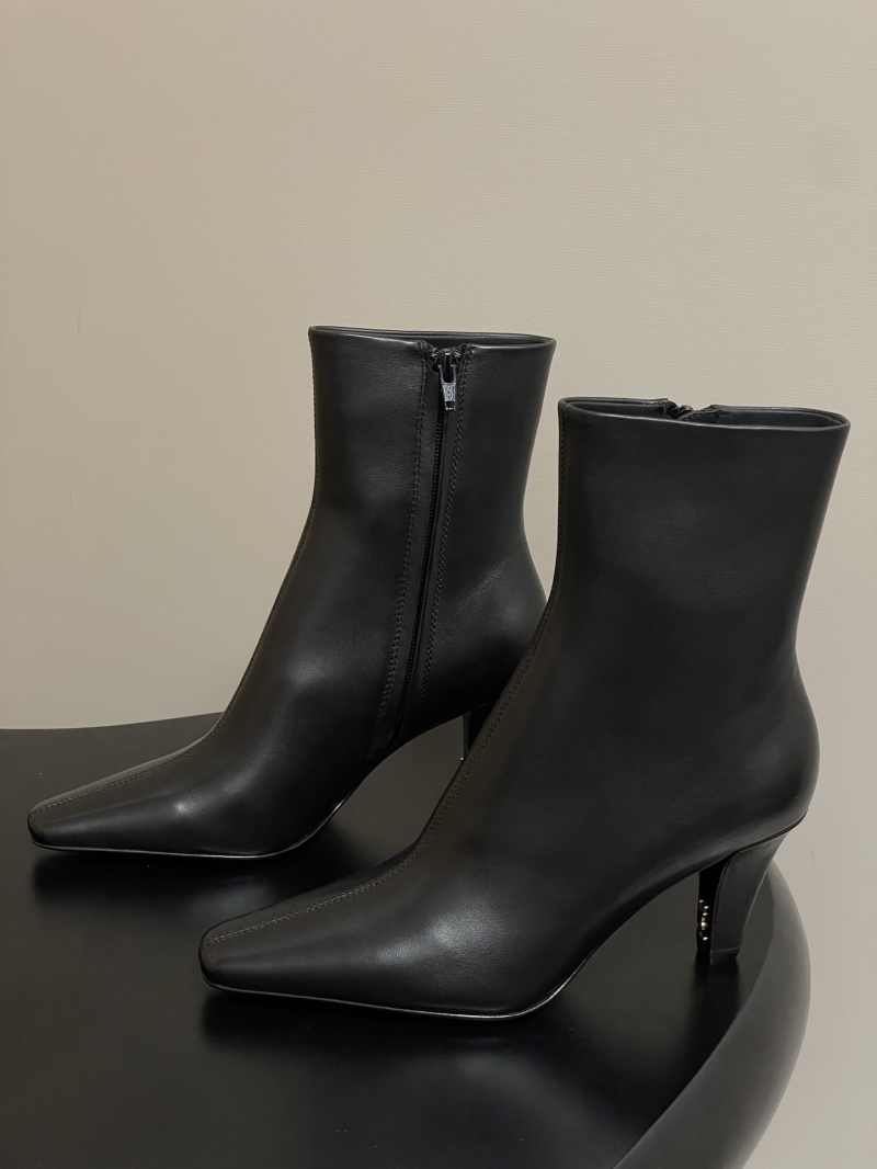 Y51 boots